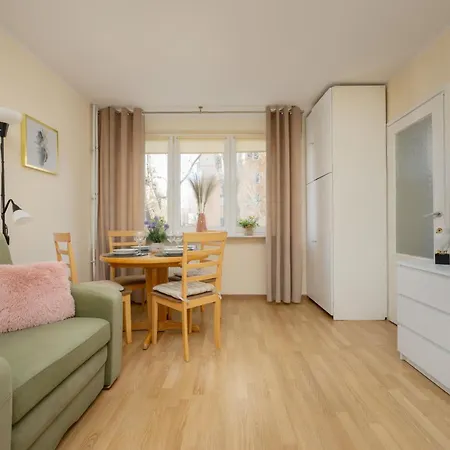 Cozy Anielewicza Wola By Renters *